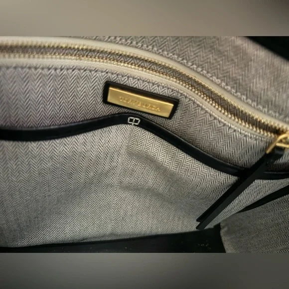 Tory Burch Robinson Small Leather Tote - Picture 9 of 11